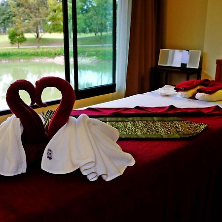 Mae Jo Golf Resort & Spa Ban Ban San Sai Eksteriør billede